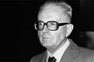 © CNRS Photothèque / OROP Portrait of maurice Allais