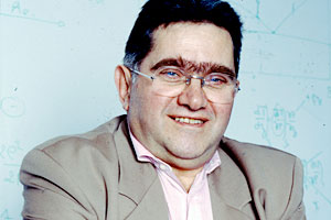 © CNRS Photothèque / L. Médard Portrait of Claude Allegre