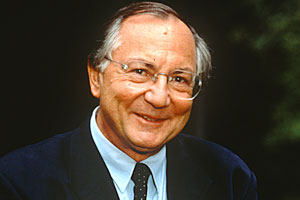© CNRS Photothèque / François Jannin Portrait of Maurice Godelier
