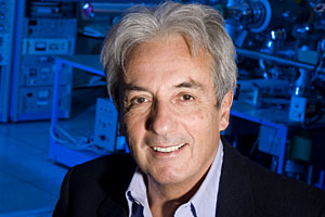 © CNRS Photothèque / Hubert Raguet Portrait of Albert Fert