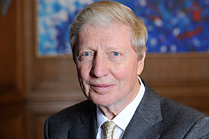© CNRS Photothèque / Benoît Rajau Portrait of Jules Hoffmann