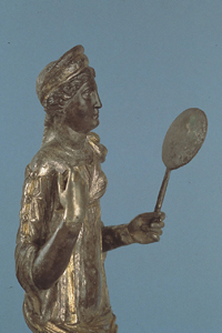 statuette en argent doré de Vénus pudique - © CNRS Photothèque / BOPEARACHCHI Osmund
